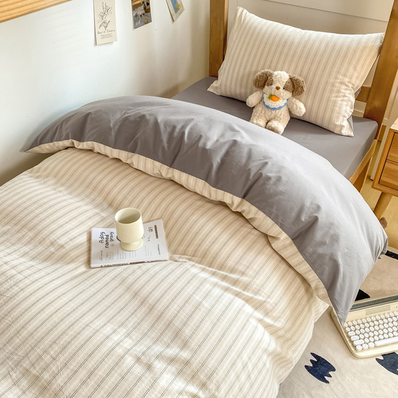 Juego de cama de dormitorio de estudiantes de algodón de tres piezas 2025 nueva funda de edredón de sábana de algodón individual Un juego completo de ropa de cama