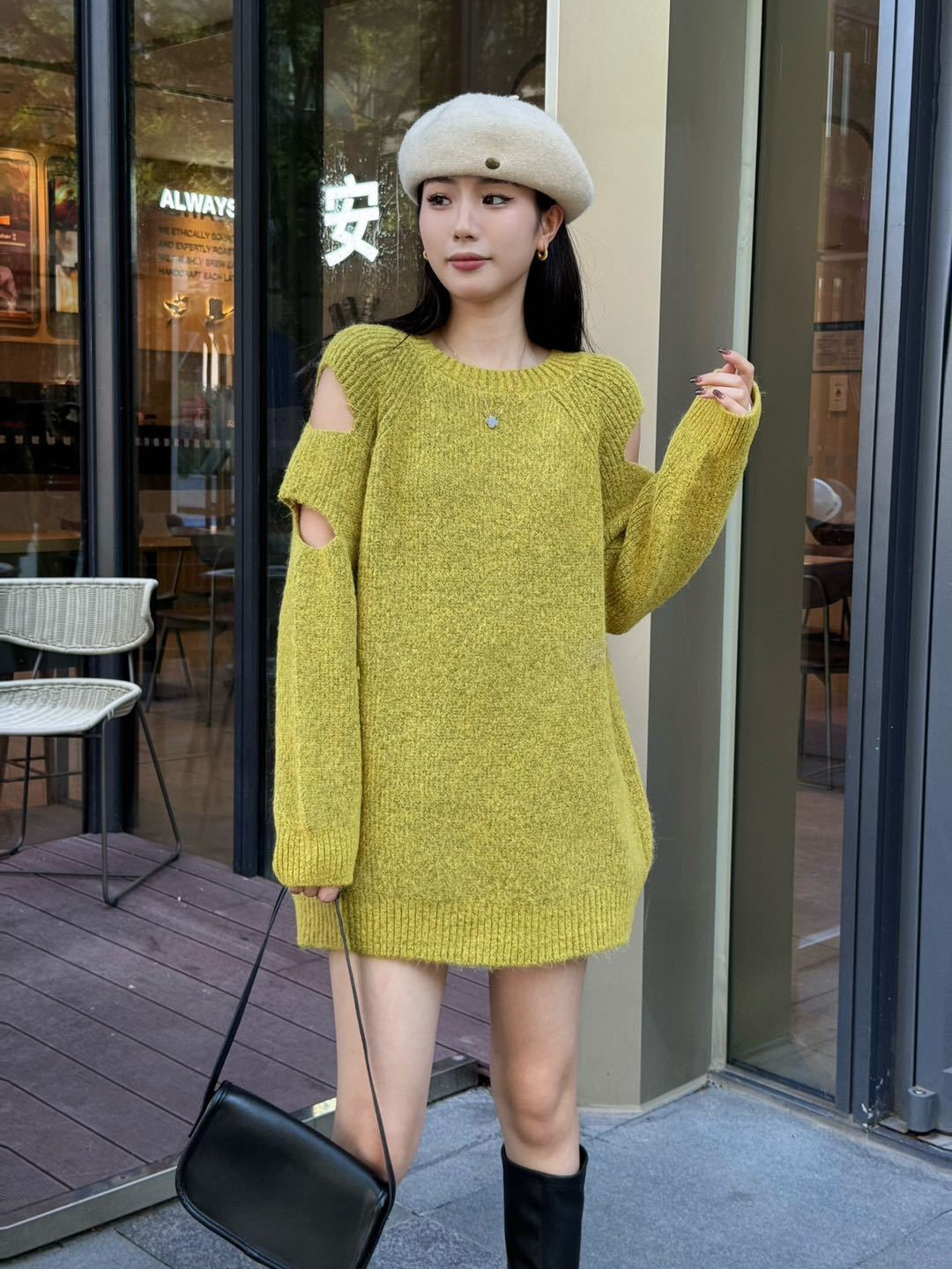 24 Dongpuyuan coreano de diseño de hombro abierto sensación de camisa de punto nueva amplia explosión con suéter de lana