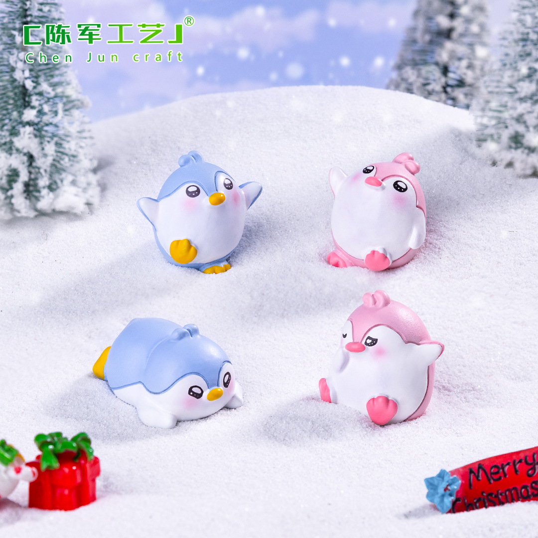 Micro Landscape Creative Cartoon Ski Penguin Doll DIY Decorations Blind Bag Accessories Desktop Car Small Ornaments