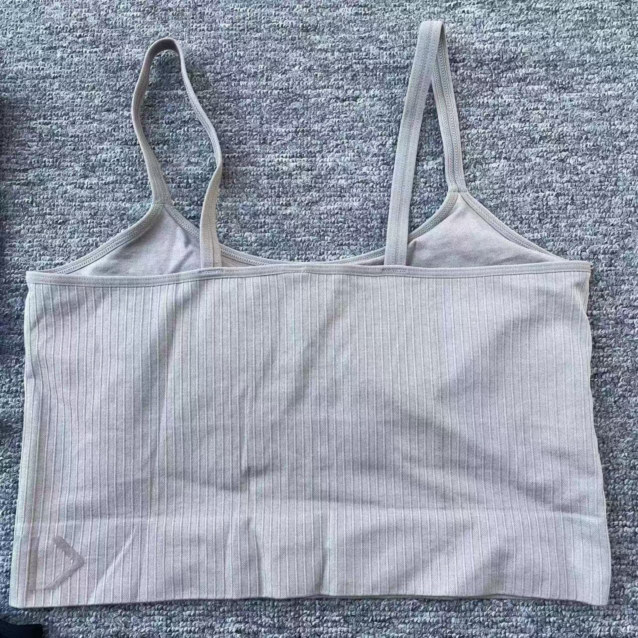 Una sola capa sin costuras de belleza de espalda chaleco de mujer sin anillo de acero yoga bra ropa interior deportiva mujer al por mayor taza transpirable