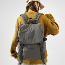 日系学生书包潮酷大容量双肩包休闲户外旅行背包复古简约登山包