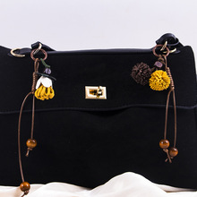 跨境新品流苏花朵高级感包包挂件miu系复古松果毛球diy手拎包挂饰