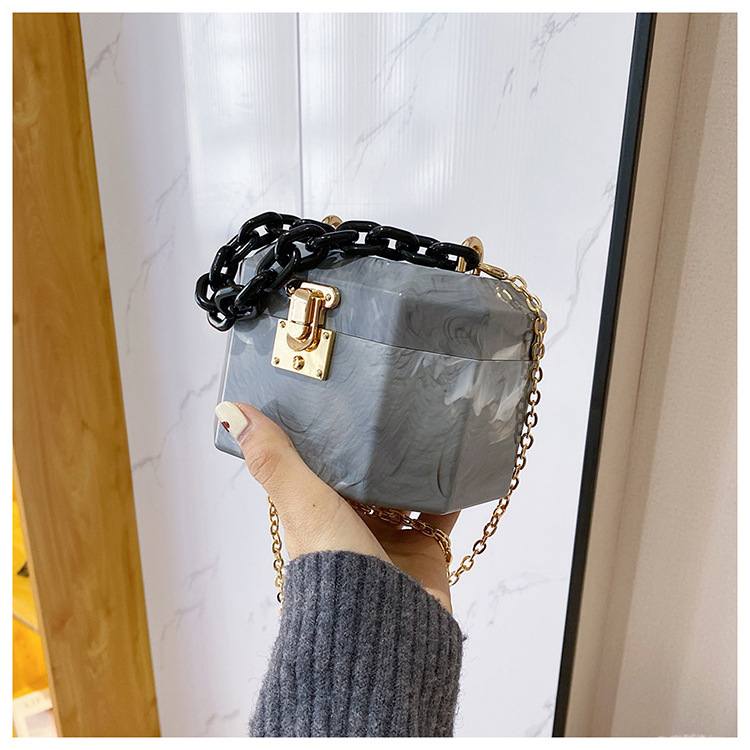 Women's Small Arylic Solid Color Vintage Style Classic Style Square Lock Clasp Box Bag display picture 15
