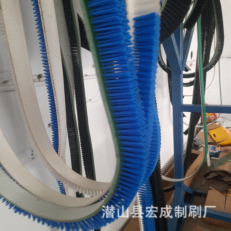 直供工业皮带刷尼龙环形输送带刷PVC帆布皮带刷清扫除尘皮带毛刷