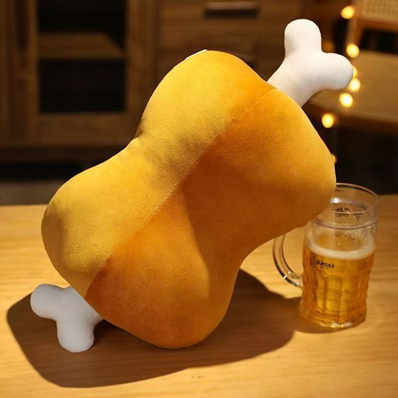 創意的な肉の骨は枕のぬいぐるみを抱いてかわいいです。|undefined
