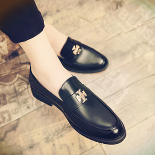 ƤЬ���＾Ӣ���̄����bСƤЬ��ʿ�������e����Ьҹ��l�͎���Ь