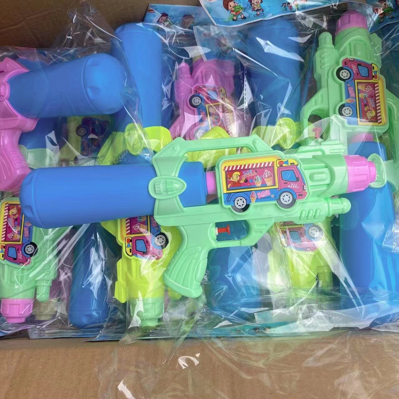 Juguetes de agua para niños pistolas de agua al aire libre arena de agua de verano gran capacidad pistolas de chorro de agua al por mayor junto al mar