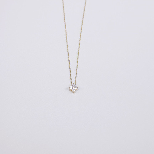 Onina Japanese S925 sterling silver plated 14K gold inlaid zircon necklace flash diamond four-leaf clover versatile clavicle chain for women