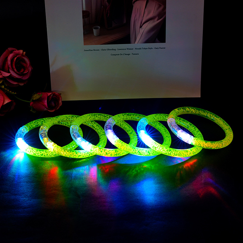 Venta directa de fábrica Acrílico led colorido brazalete de burbujas luminosas empuje pequeño regalo código de escaneo para regalar juguetes luminosos