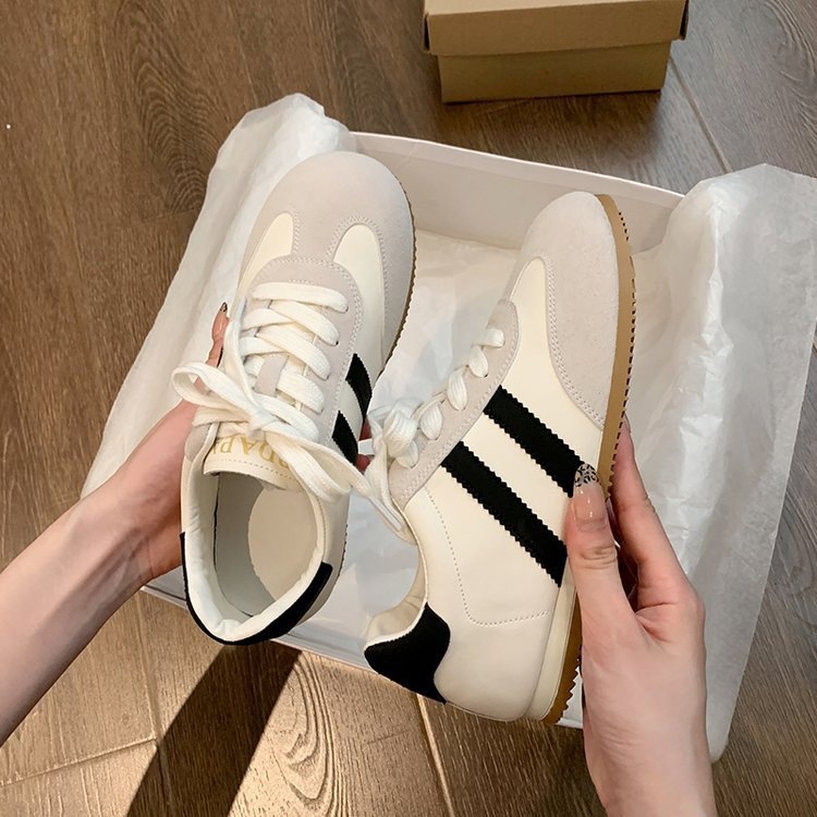 Zapatillas de cuero para mujer 2026, nuevas de primavera y verano, deportivas casuales de suela plana, suaves, para estudiantes, con cordones, tacón plano