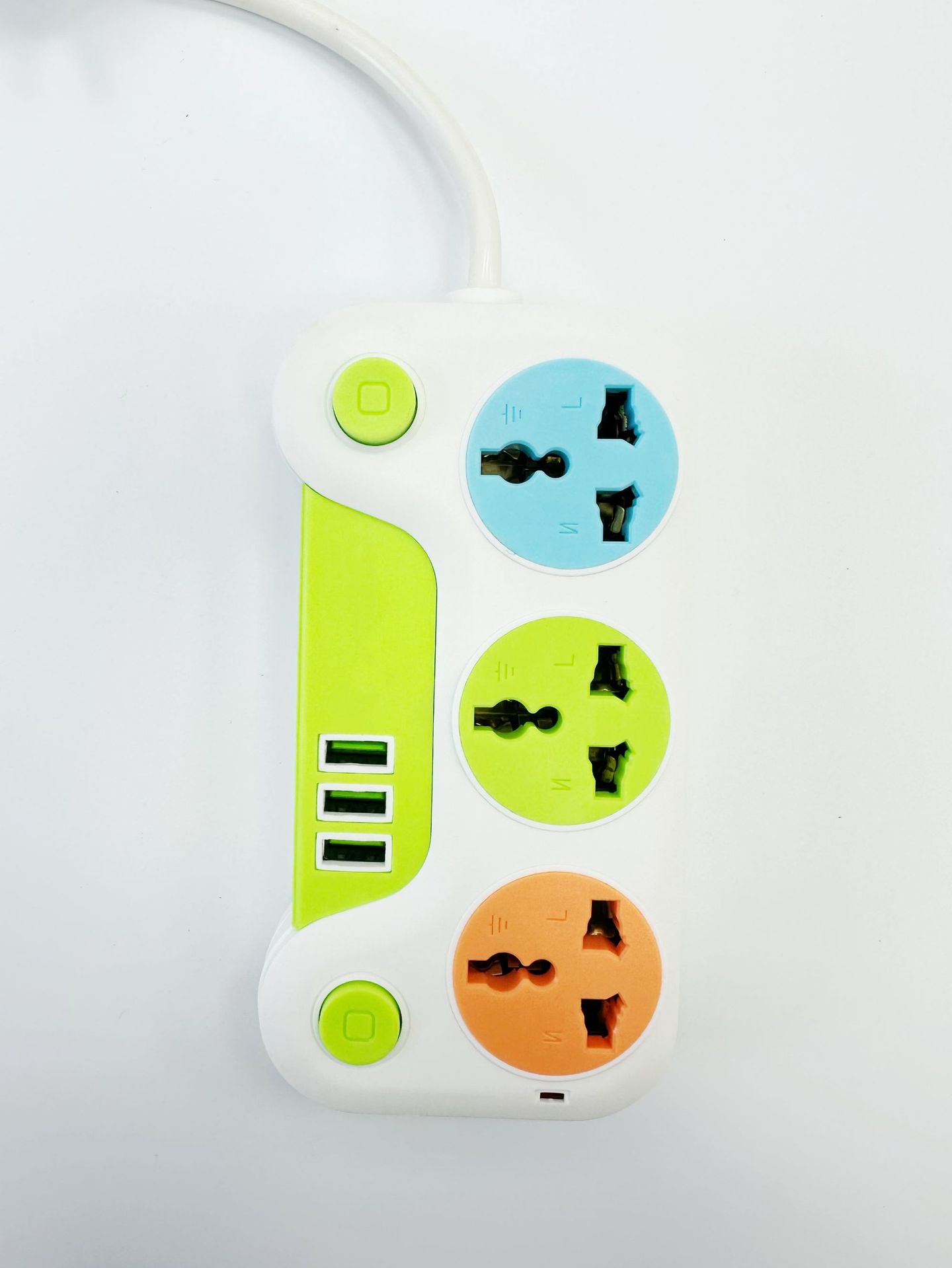 带开关带USB插线板新款万能孔排插国际可挂墙插座家用拖线板外贸