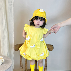 2025女の赤ちゃんの夏の小さい黄色のアヒルのベストのスカートの赤ちゃんの韓国版のワンピースの3692子供の袖の洋風のスカート