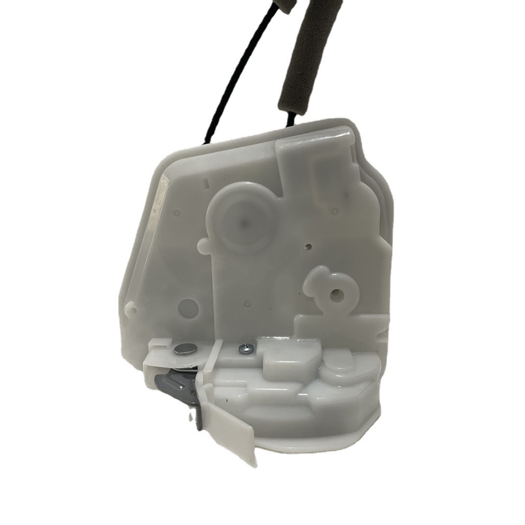 适用昂克赛拉右后左后车门锁块中控门锁BKC372310 BKC373310