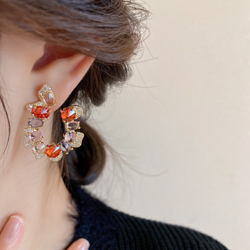 Retro Water Droplets Copper Inlay Zircon Ear Studs 1 Pair