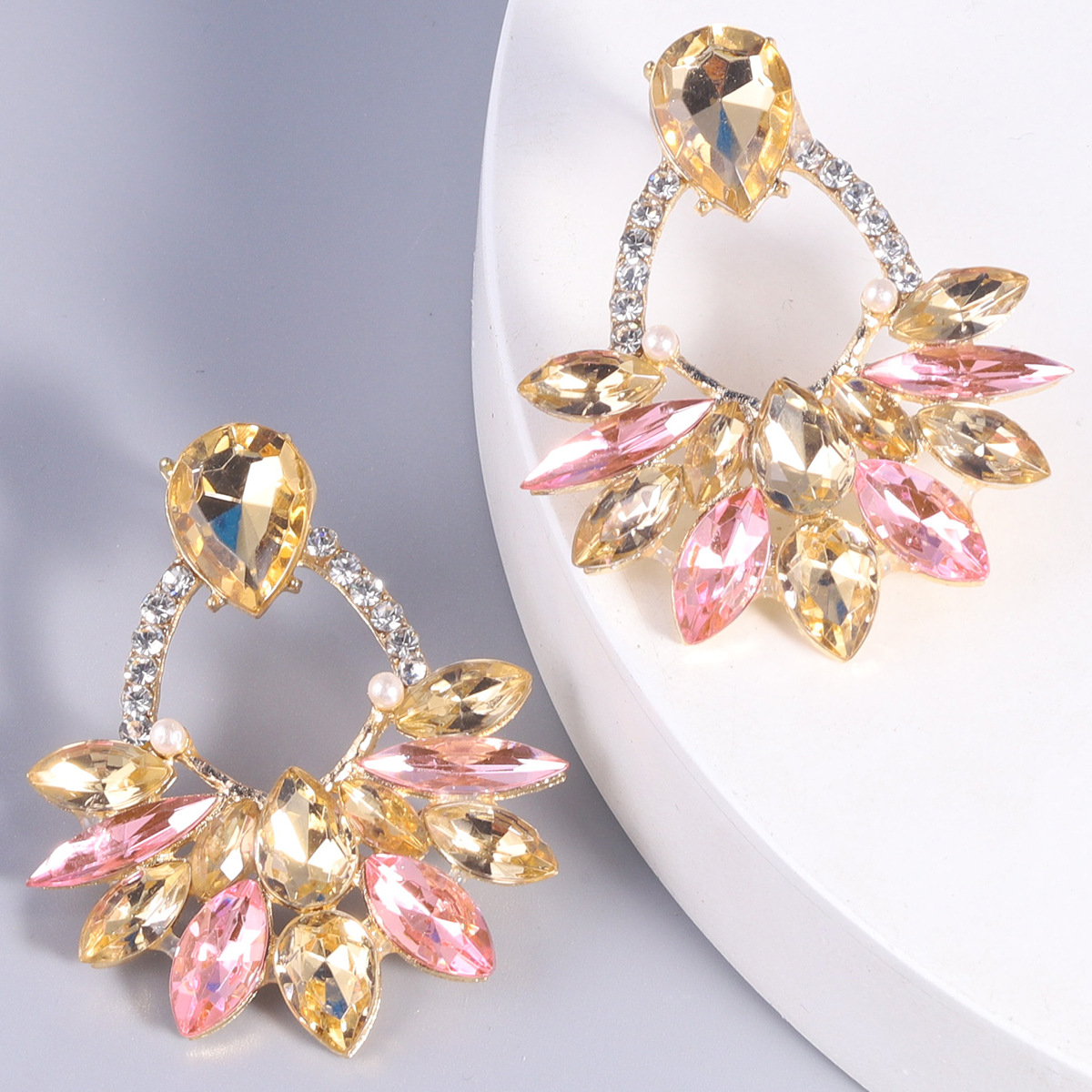 Alloy Material Geometric Pattern Women's Gender 1 Pair Elegant Geometric Alloy Drop Earrings