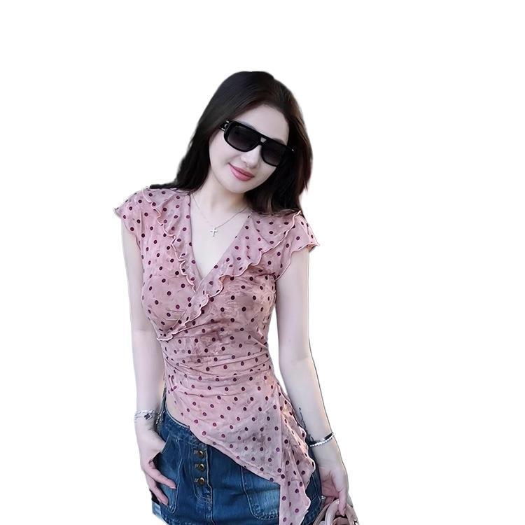 2025 韓国ピンク水玉縁 V ネックショルダー半袖 Tシャツ女性の夏薄い不規則なウエストショートトップ|undefined