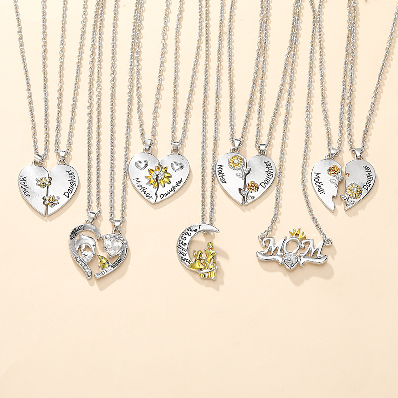 Cross-border Hot Mother's Day Necklace Mother and Daughter Moon Love Heart-shaped Pendant Personalized Creative MOM Clavicle Chain Jewelry
