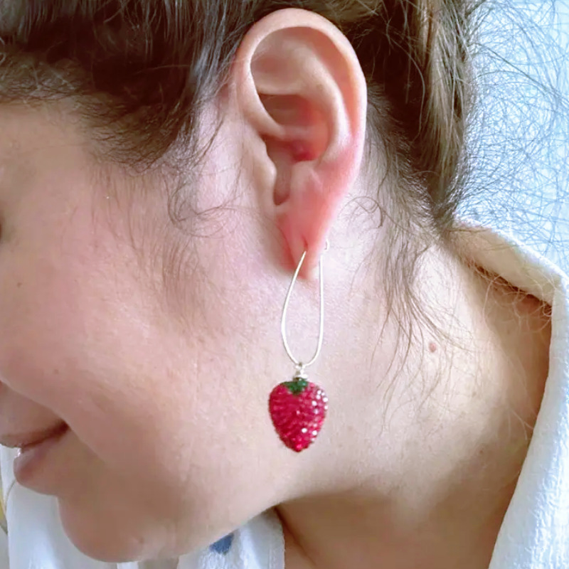 1 Pair Quantity Casual, Daily Occasion Alloy Material Strawberry Pattern 1 Pair Elegant Modern Style Strawberry Plating Alloy Zircon Drop Earrings