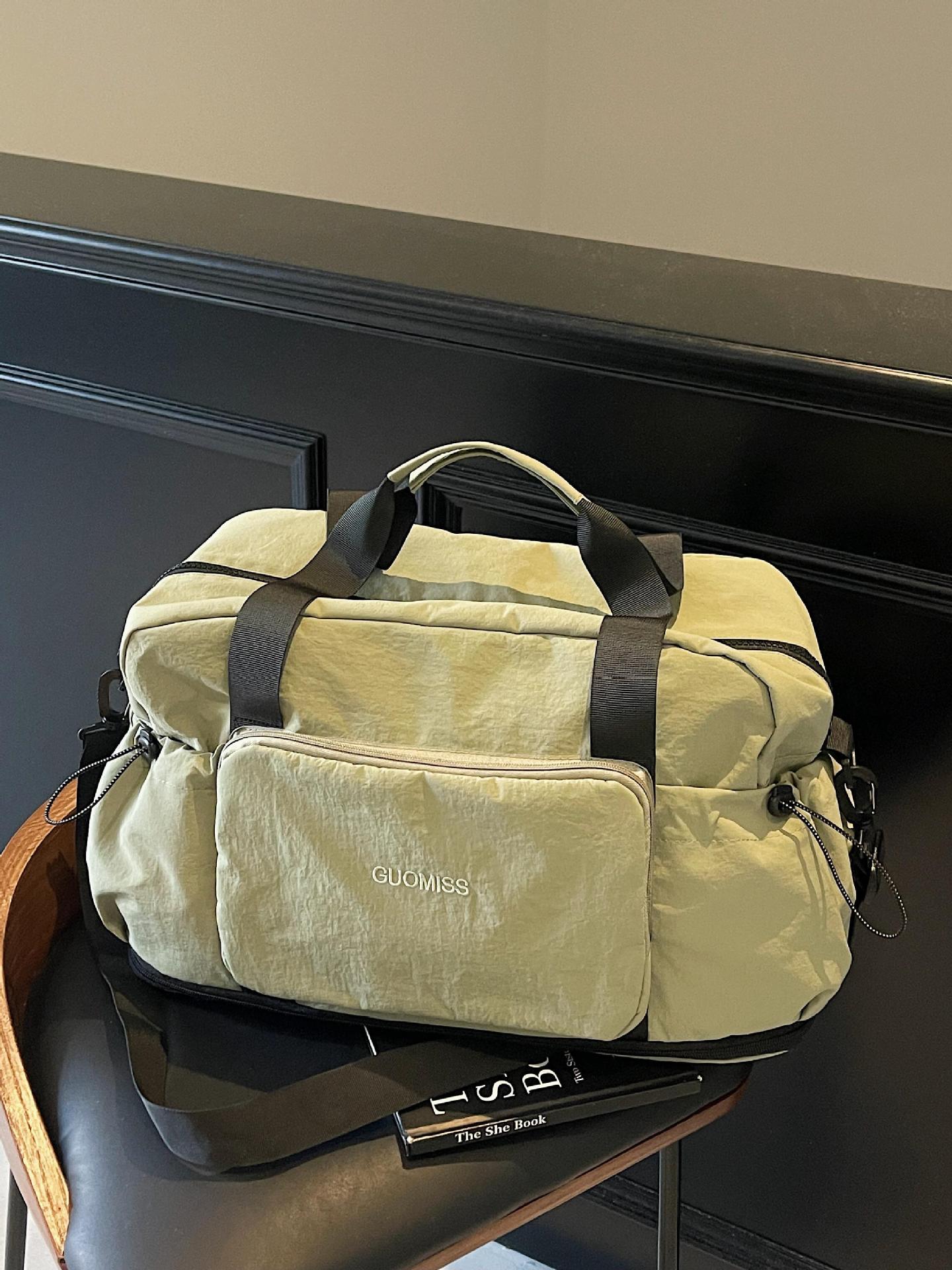 Bolsa de almacenamiento de viaje nueva bolsa de viaje multifuncional de gran capacidad bolsa de fitness de yoga de alta gama de ocio ligero