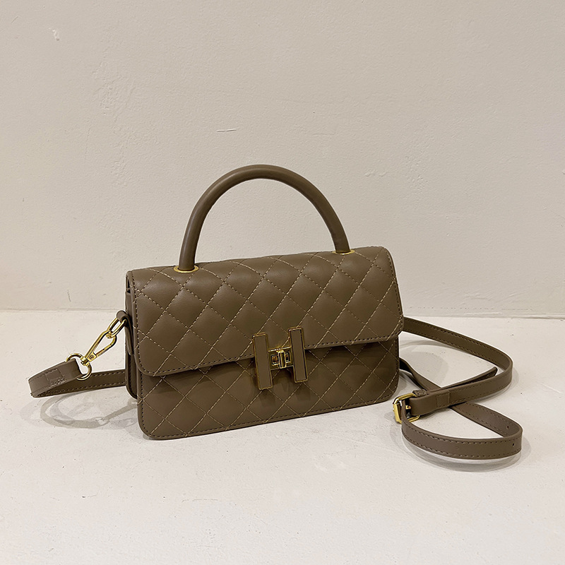 Borsa rombica di nuovo stile 2023 piccola borsa profumata stile nuova borsa a tracolla di moda design senso borsa tutto-fiammifero_voghion.com