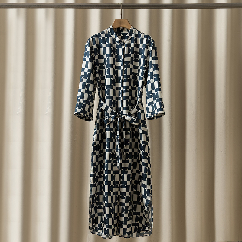 Nanyou Factory Wholesale m's New Mulberry Silk Round Neck Loose Lazy Fashion Long Dress