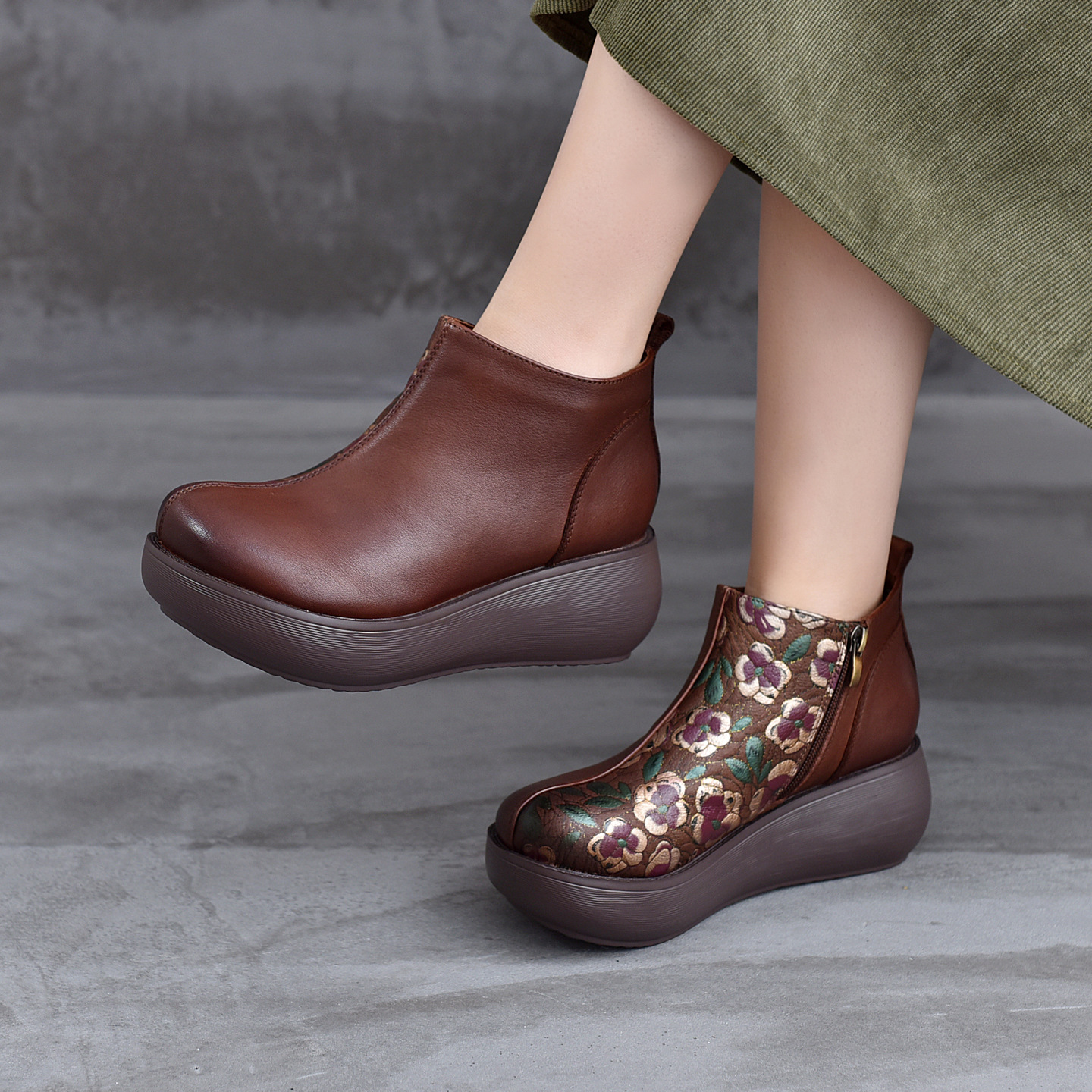 2025秋冬民族风坡跟厚底民族风特色拼接印花加棉复古妈妈女款短靴