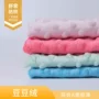 超柔毛绒压泡抱枕面料