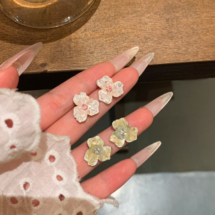 ������荷�ɫ������hŮ�p��С���OӋ�߼��М����L��Ů�^�����Ʒ