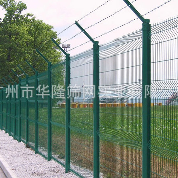 体育围栏网 球场安全防护网  小区护栏网  双边丝护栏网高强度