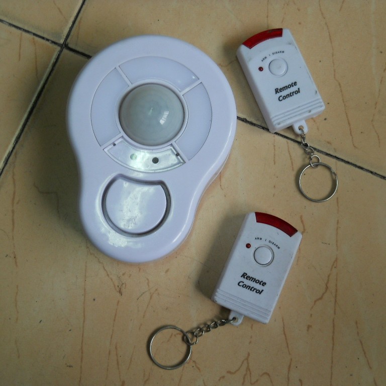 遥控红外报警器-屋顶型（供外销）