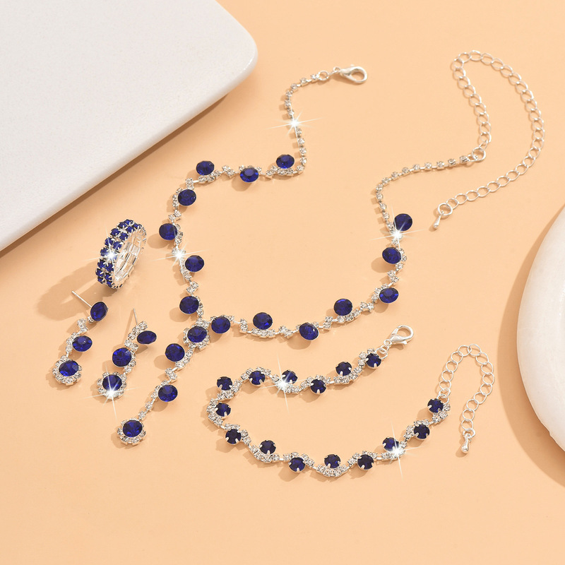 ジュエリーセットの新しいキラキラ光るモザイクは、女性の結婚式用品のアクセサリーのネックレスのイヤリングのブレスレットの3つのセットです|undefined
