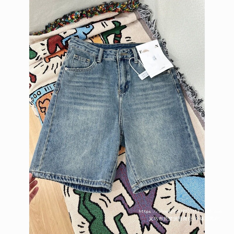 Retro blue wide-leg denim shorts for women, high-waisted, loose-fitting, slimming, suitable for petite pear-shaped figures, straight-leg denim mid-length pants Retro blue wide-leg denim shorts for women, high-waisted, loose-fitting, slimming, suitable for petite pear-shaped figures, straight-leg denim mid-length pants