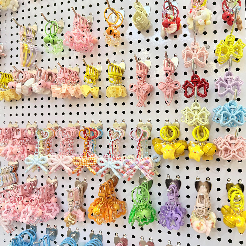 DIY Keychain Accessories, Keychain Rings, Key Chains, DIY Chain Rings, Lobster Clasps DIY Keychain Accessories, Keychain Rings, Key Chains, DIY Chain Rings, Lobster Clasps