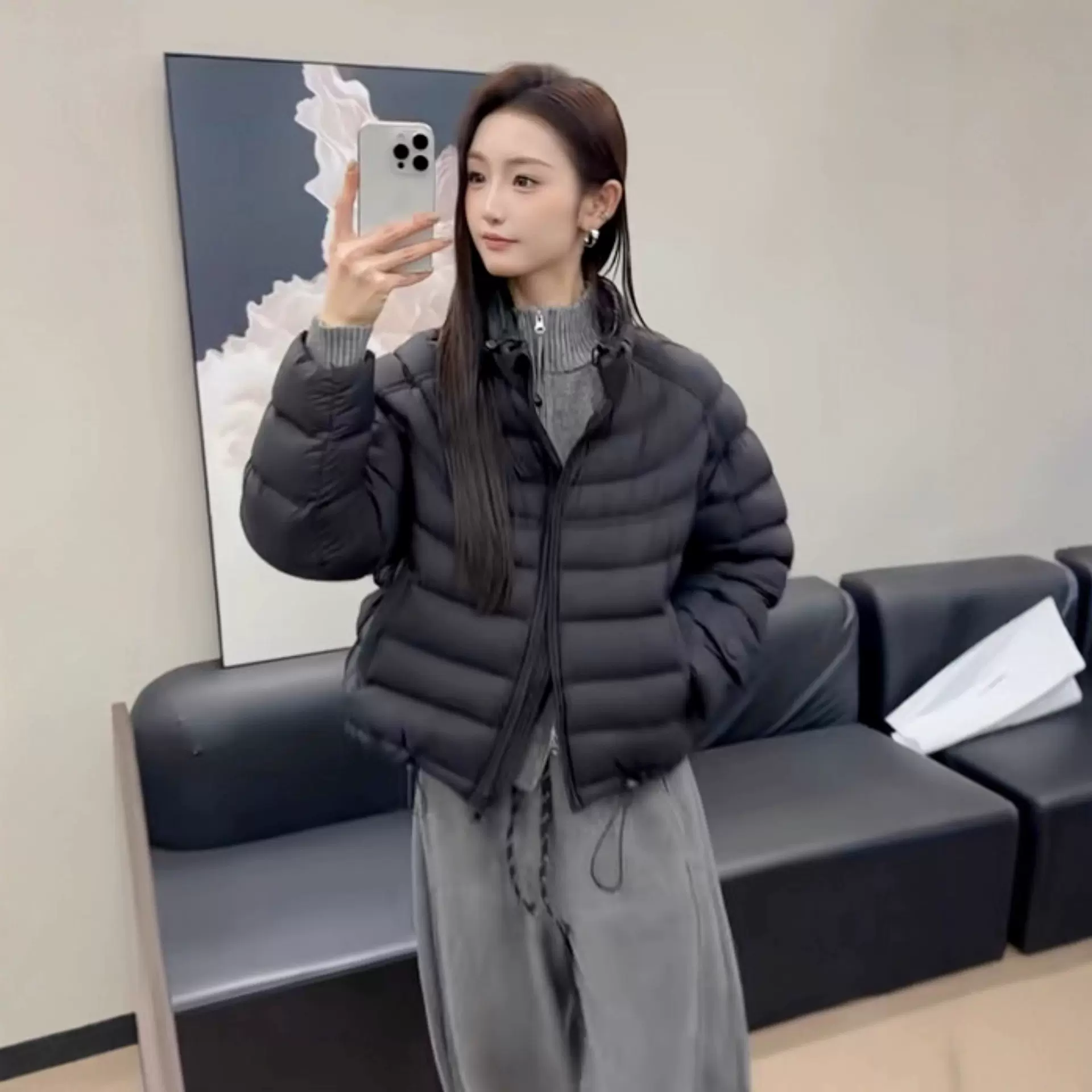 泡芙排骨羽绒服女短款2025冬季新款韩版宽松小个子白鸭绒轻薄外套