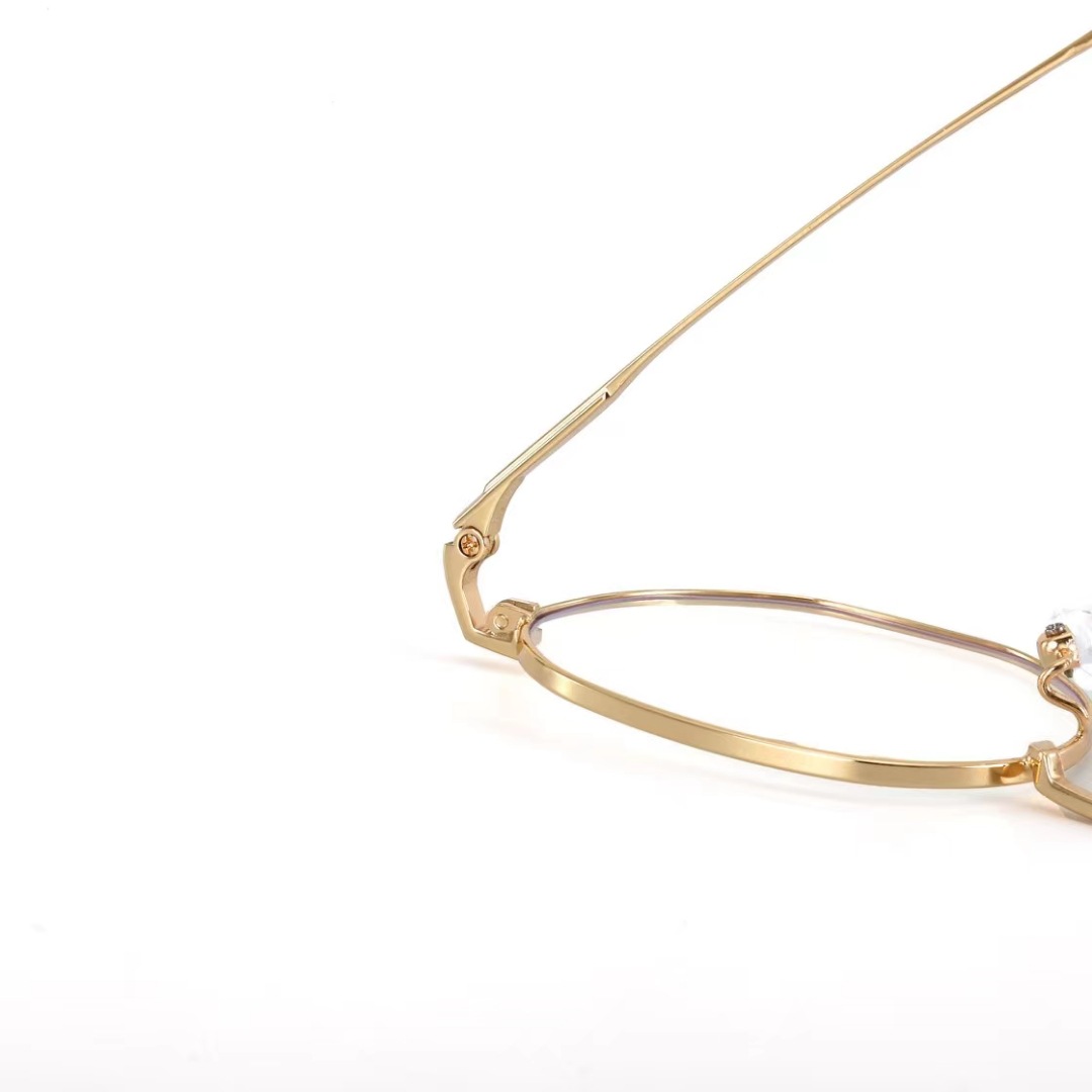 mmexport1726801672347