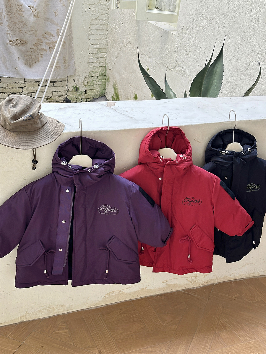 Ropa de frío para niños otoño y invierno caliente ropa infantil de plum al aire libre abrigo abrigo comercio exterior al por mayor