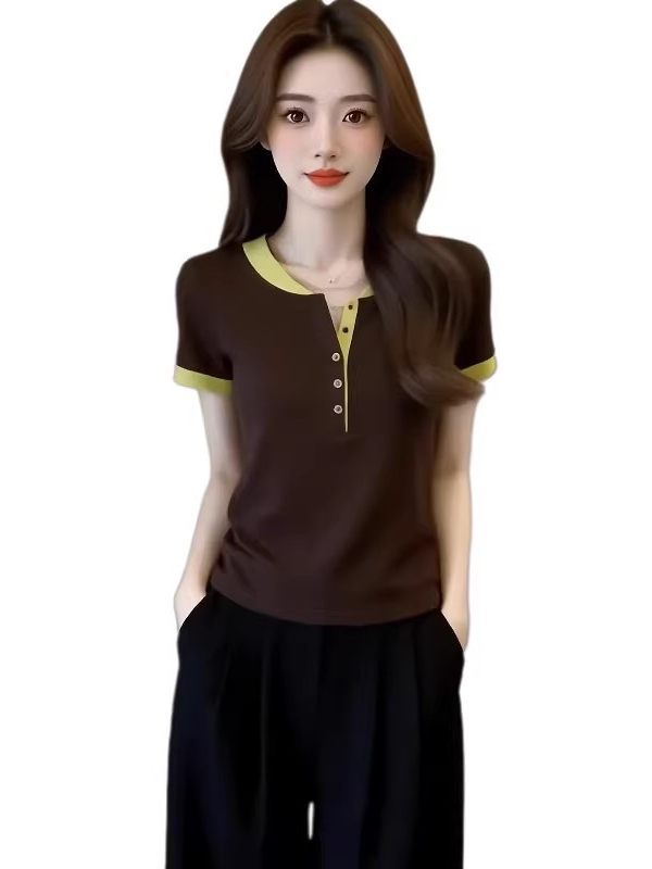 Áo thun nữ cổ bán mở phối màu thanh lịch, dáng suông tay ngắn — Màu ảnh