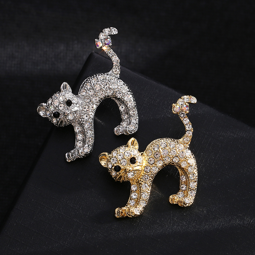 Retro Cat Alloy Unisex Brooches display picture 1