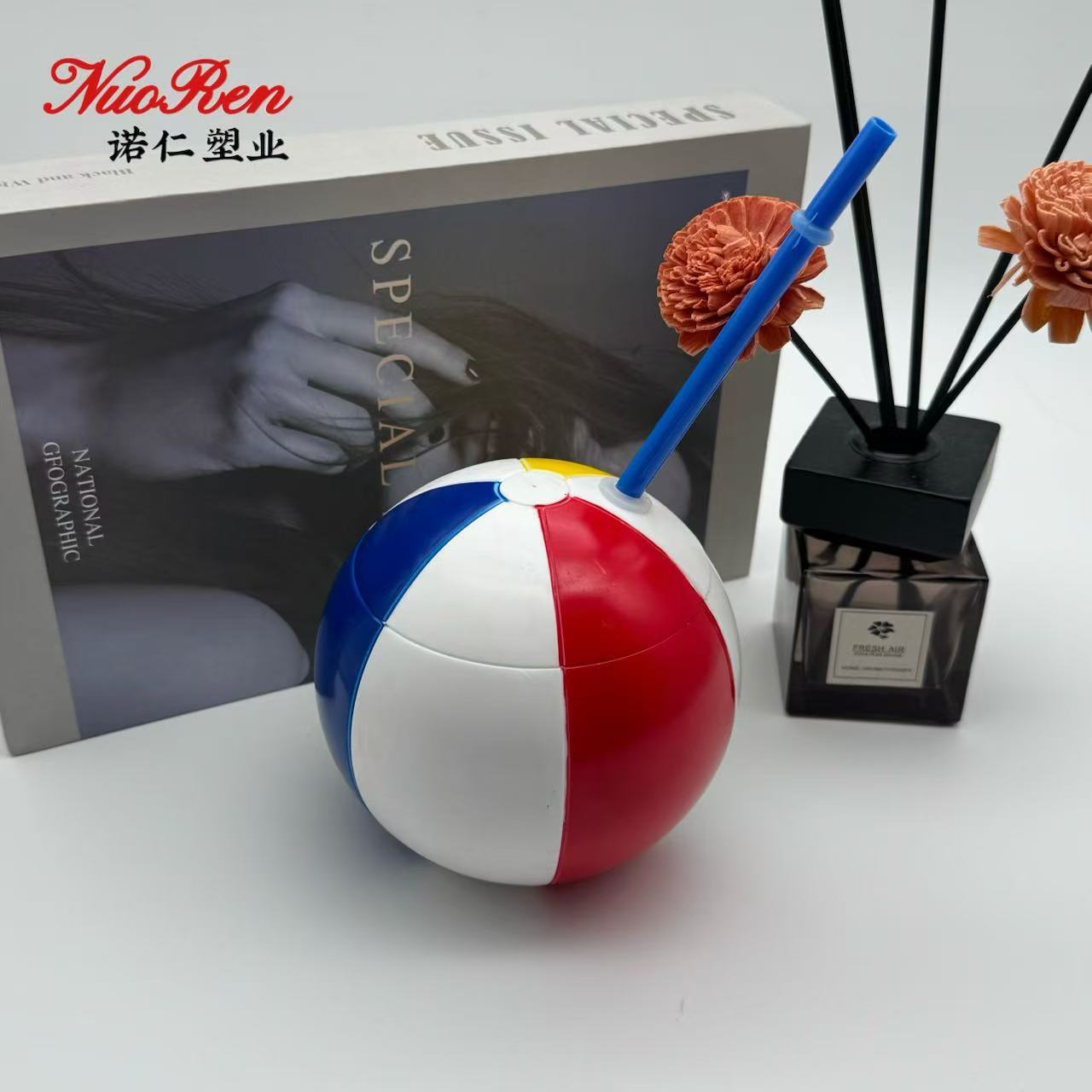 PP跨境网红吸管杯500ml圆形排球足球棒球造型饮料塑料瓶厂家现货