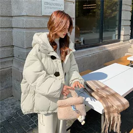 女式T恤;连衣裙;女式卫衣