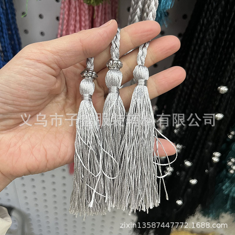 源工場の2頭は穂服の補助材料を掛けなければならない。|undefined