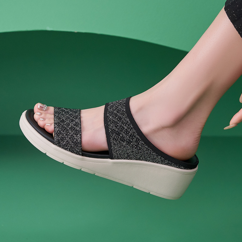 (No vendido) 2025 nuevo stock de zapatillas frías ligeras antideslizantes cómodas zapatillas deportivas casuales de suela gruesa para mujeres