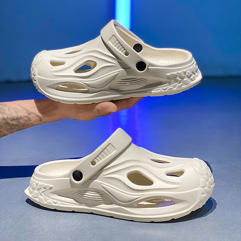 Zapatos con agujeros Sandalias antideslizantes de puntera de suela gruesa de verano de playa para hombre EVA Sensación de mierda Sandalias y zapatillas de conducción transfronteriza