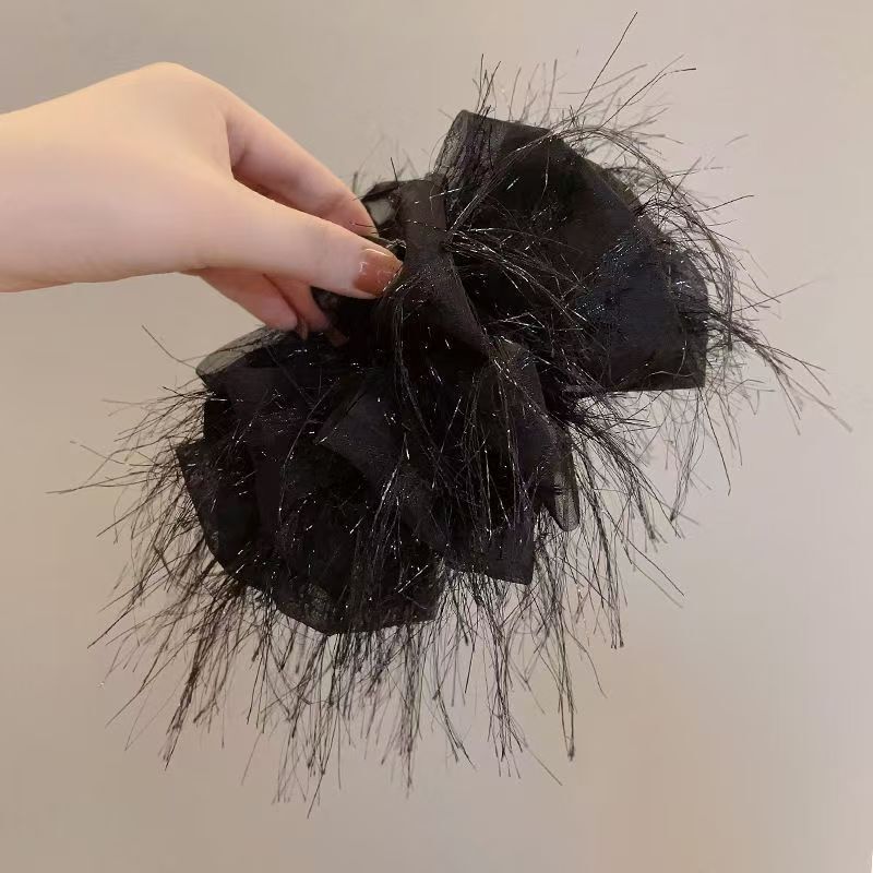 ハイエンドの多用途なオーストリッチフェザー秋冬ヘアクリップ甘い豪華な羽の頭飾り新しいヘアクリップメーカー卸売|undefined