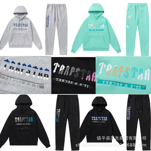 �羳Trapstar��ĸë���̽����e��Ů�߽֌����Bñ�l���lѝ���b����