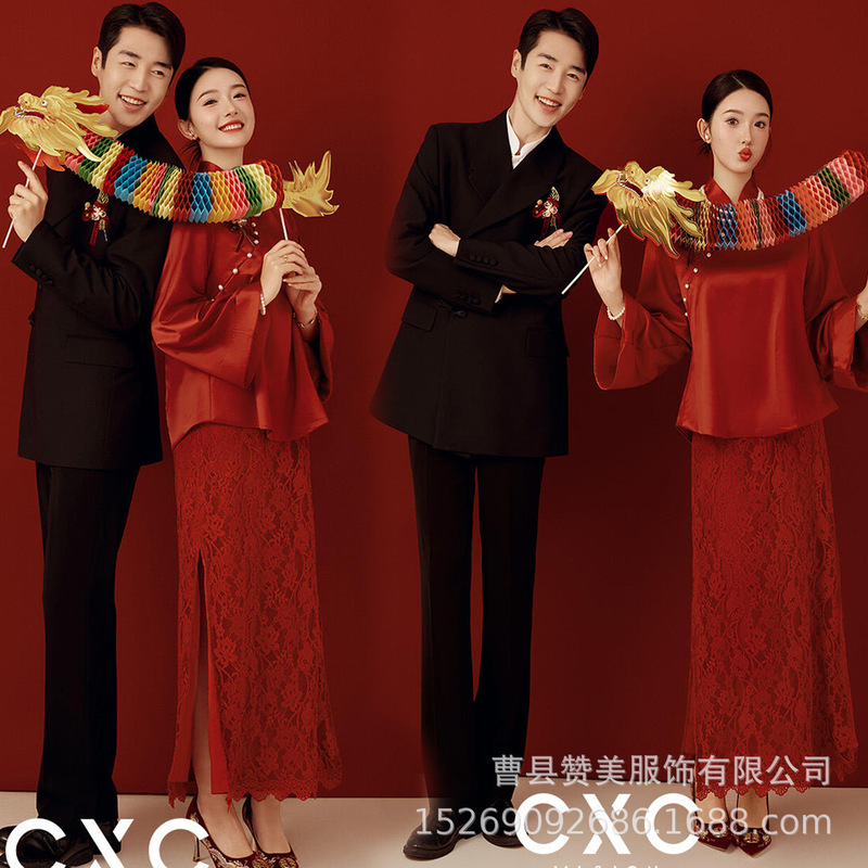Photo Studio Retro Hong Kong Style Red Toast Dress Couple Outfit Elegant Banquet Wedding Engagement Indoor Photo Shoot Clothing