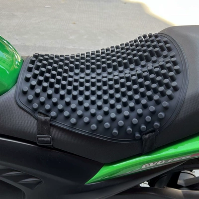 Motorcycle Seat Cushion, Sun-Proof, Waterproof, Breathable, Electric Vehicle, Battery Car, Ventilated Massage Seat Cushion, Summer Universal Motorcycle Seat Cushion (Motorcycle cushion) - black