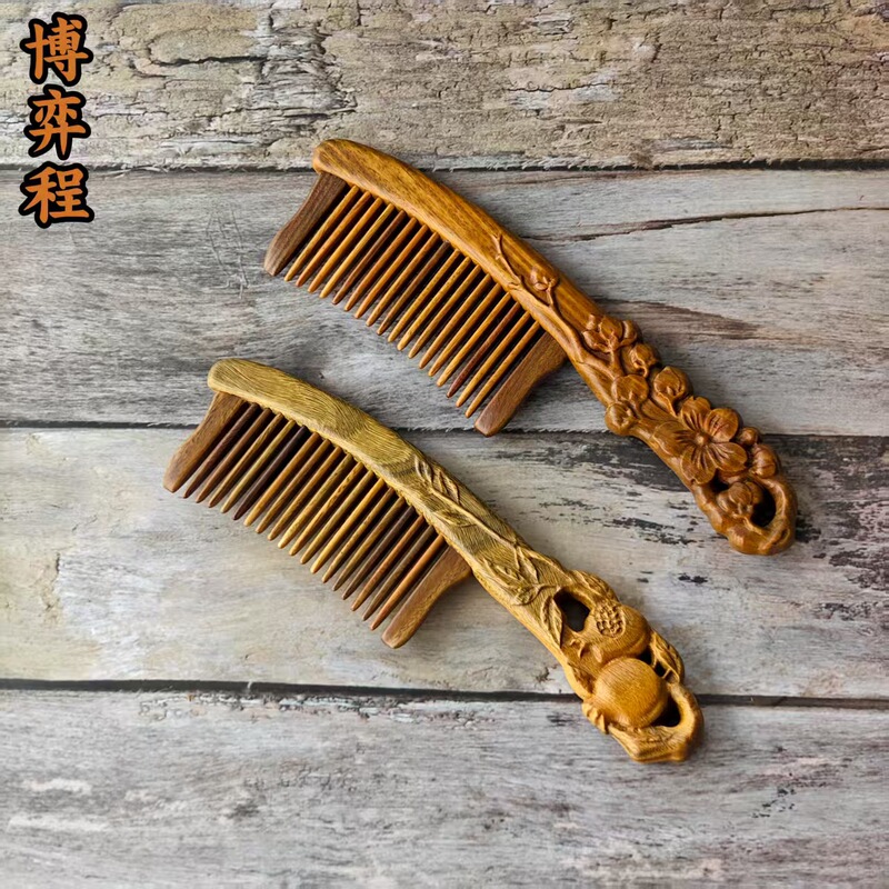 Green Sandalwood Comb with Carved Flowers, Gift Craft Wooden Comb, Portable for Home Use, Ancient Style Comb, Sandalwood Gift Comb Wholesale Green Sandalwood Comb with Carved Flowers, Gift Craft Wooden Comb, Portable for Home Use, Ancient Style Comb, Sandalwood Gift Comb Wholesale