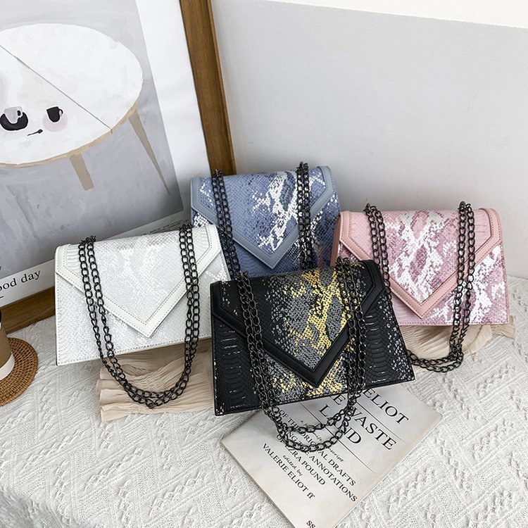 Snake Pattern Shoulder Bag For Women Vintage European Style_voghion.com