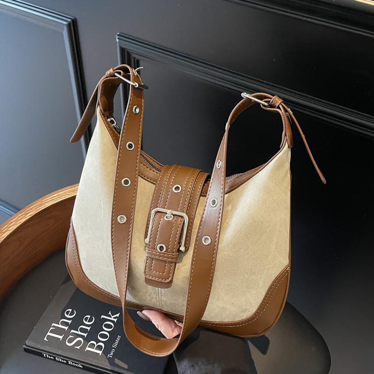 Bolso de tendencia de color contrastante para mujeres 2025, nuevo estilo versátil bolso de hombro retro estilo extranjero, alta sensación de mochila